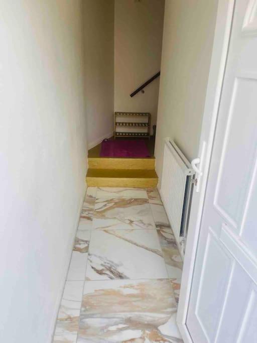 Modern 2 Bedroom Flat By Dover Port, Castle& Sea! Exterior photo