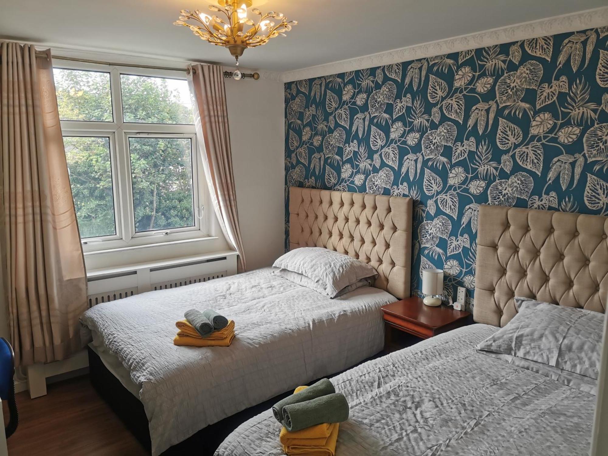 Modern 2 Bedroom Flat By Dover Port, Castle& Sea! Exterior photo